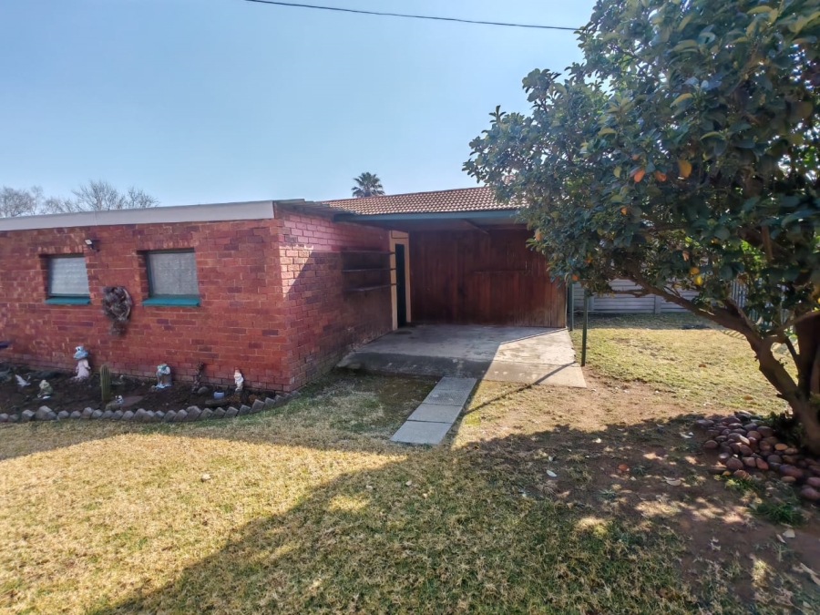 5 Bedroom Property for Sale in Sasolburg Ext 10 Free State